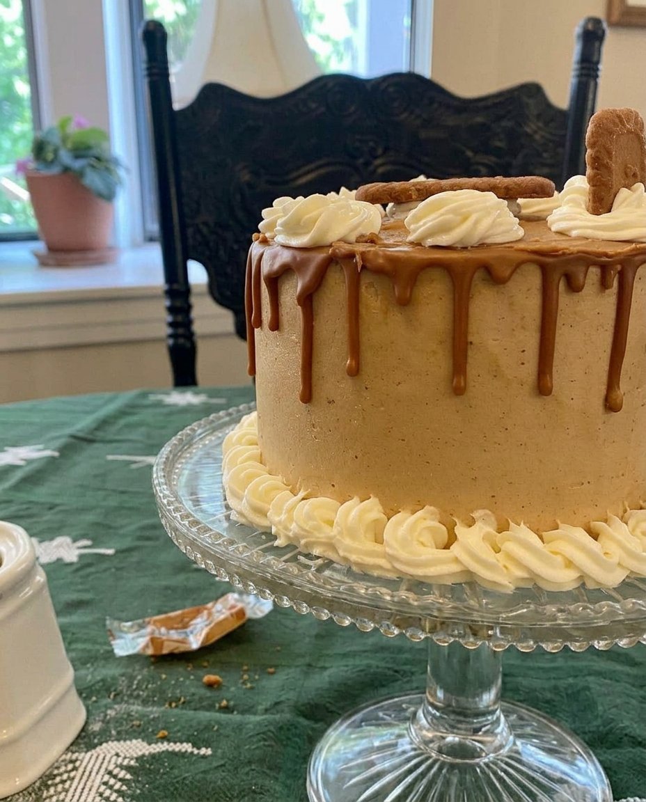 Biscoff Cake 12 Bowls of flour, brown sugar, cookie butter, and spices for a Biscoff cake
